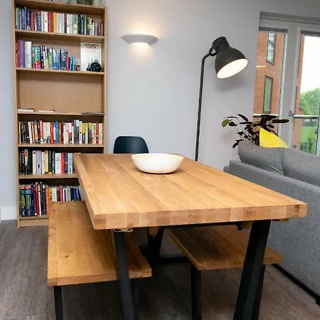 The Wharf - Your Apartment *